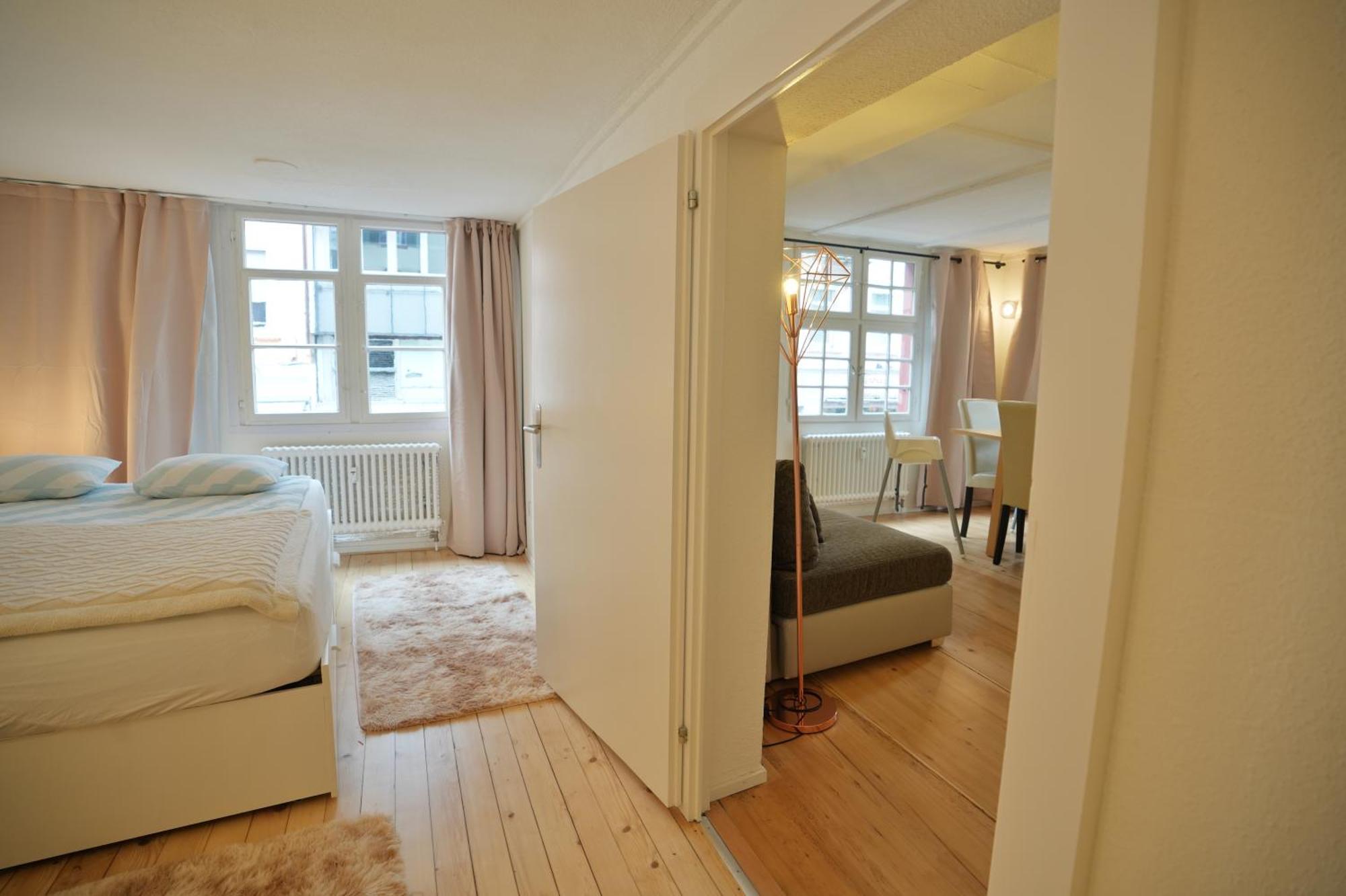 Cozy City Center, 4 Bedroom- 120Sq, 5Min Walk To Main Station Basel Ngoại thất bức ảnh