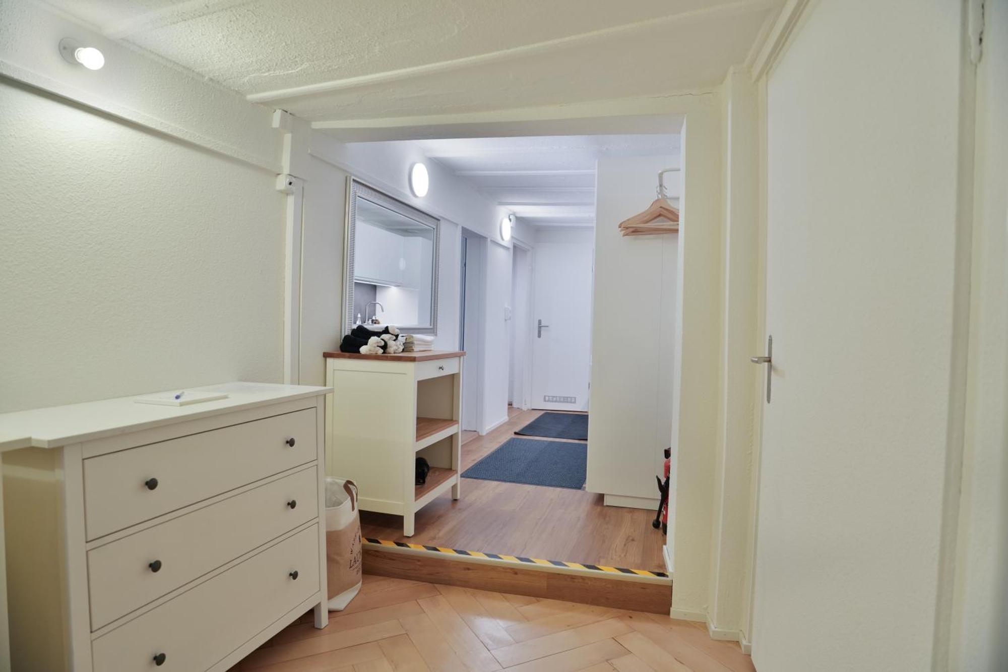 Cozy City Center, 4 Bedroom- 120Sq, 5Min Walk To Main Station Basel Ngoại thất bức ảnh