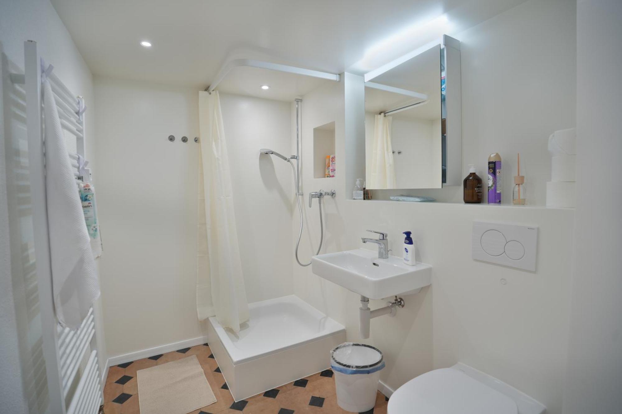 Cozy City Center, 4 Bedroom- 120Sq, 5Min Walk To Main Station Basel Ngoại thất bức ảnh